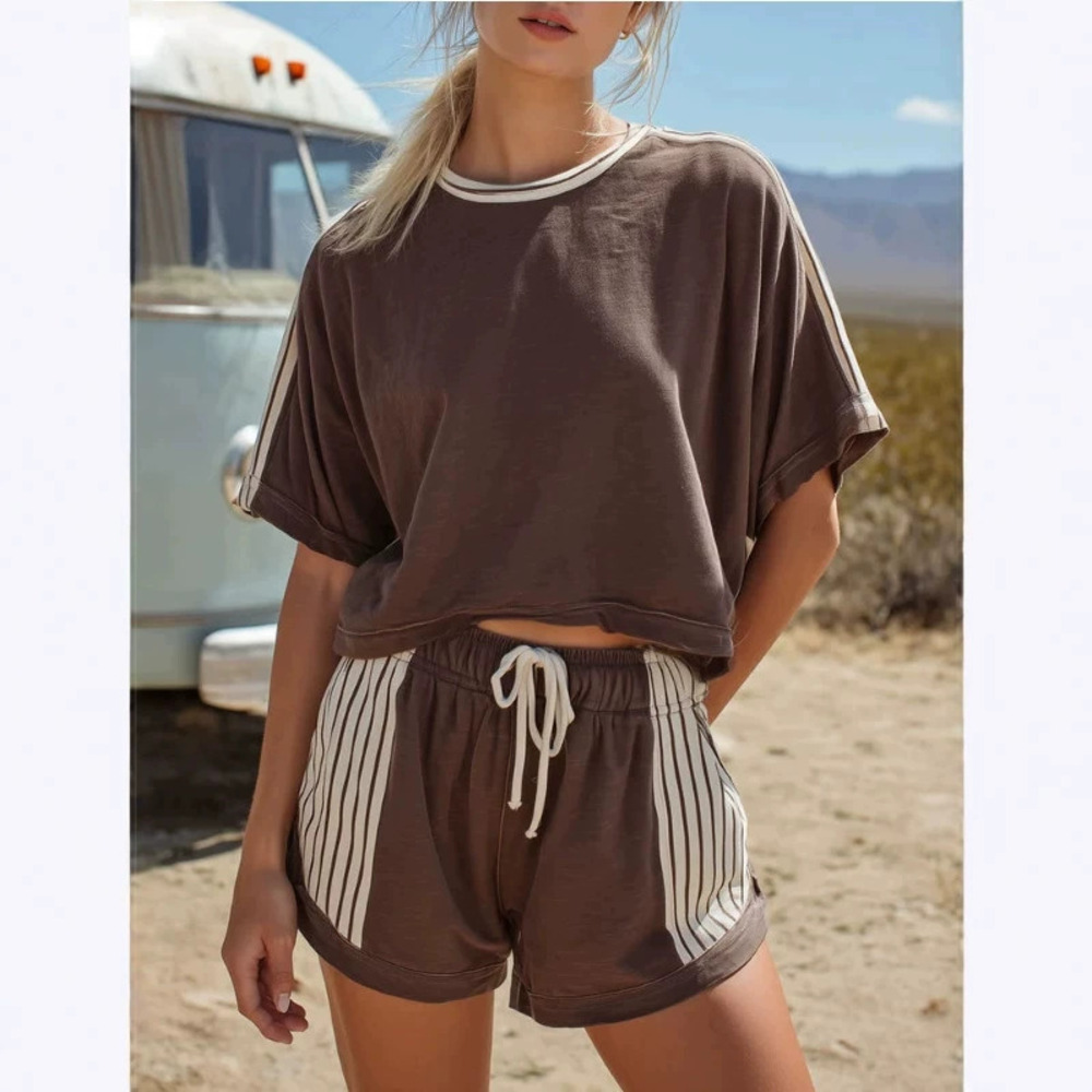 Retro Color Block Stripe Brown Cotton Short Sleeve Tee and Shorts Set